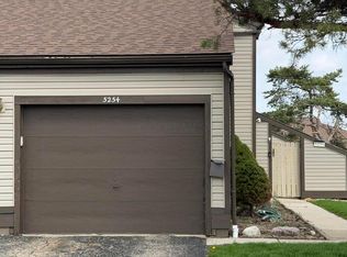 5254 Westbury Dr #14-D, Columbus, OH 43228