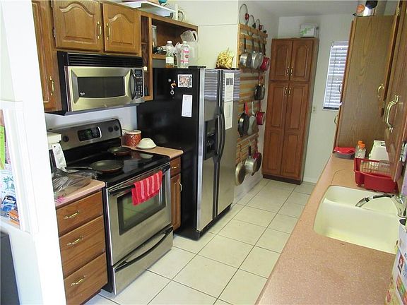 3rd image of 1320 4th St