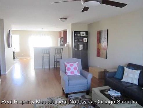 5th image of 278 W Robertson St