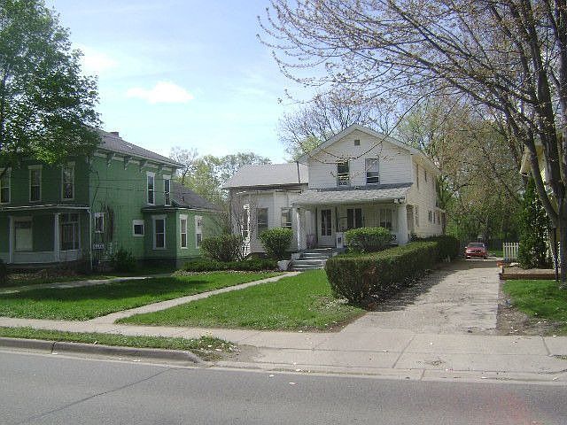 2nd image of 444 S Main St