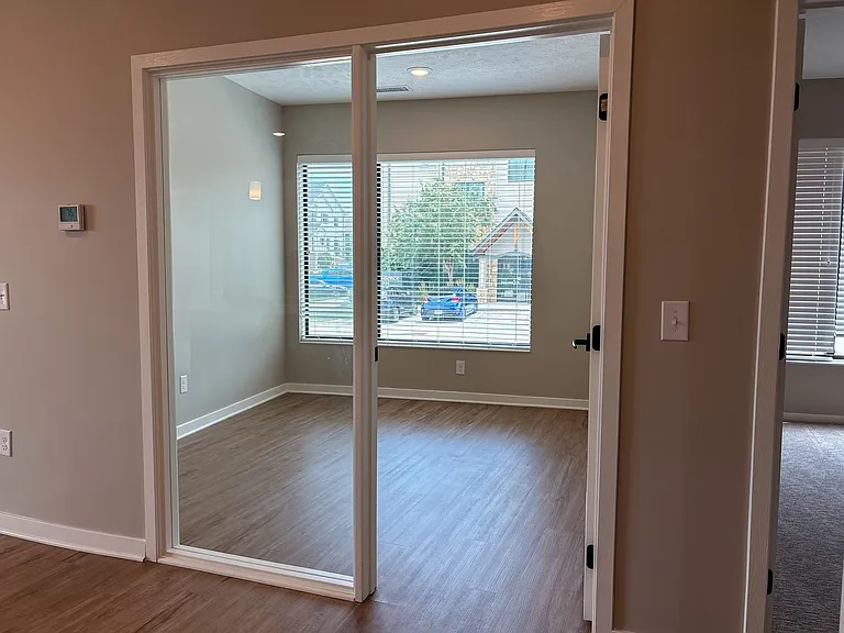 Level at Village Gardens — Photo 107