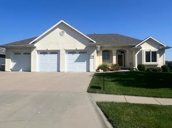 5313 Crogans Way Rd, Council Bluffs, IA 51501