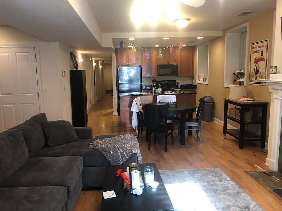 1st image of 2049 N Sheffield Ave APT Gdn