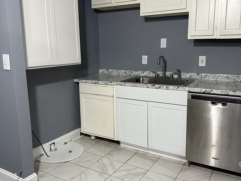 2536 Loyola Southway #C — Photo 4