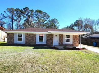7212 Apple Dr, Biloxi, MS 39532