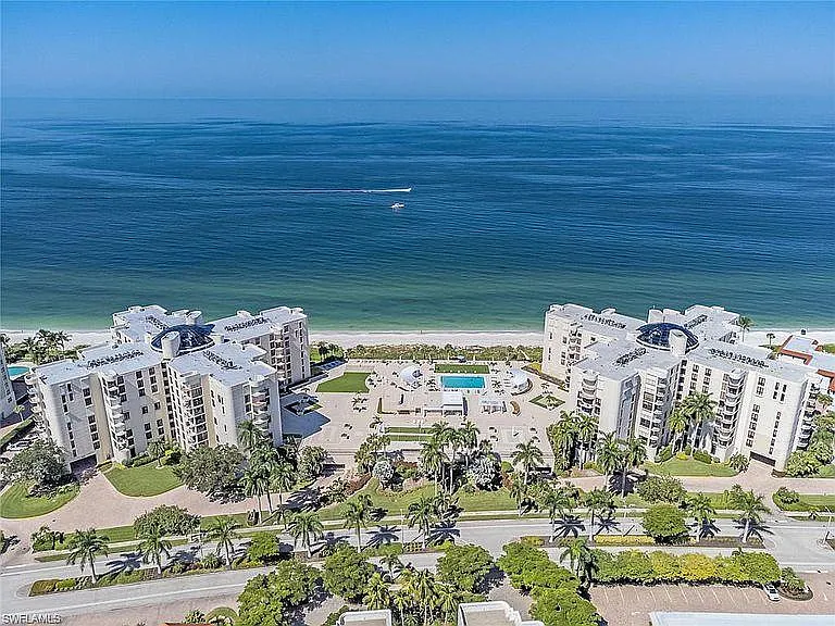 3115 Gulf Shore Blvd N #212S
