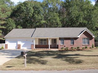 12 Southdown Rd, Sumrall, MS 39482