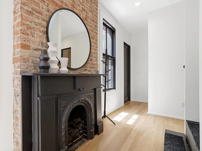 2608 E Broad St #2 — Photo 17