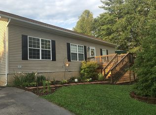 37 Serendipity Ln, Penrose, NC 28766