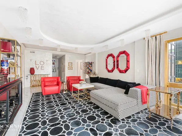 721 5th Avenue image 6 of 15