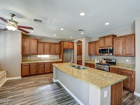 4th image of 20259 E SILVER CREEK Lane