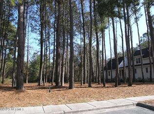 9269 W Lake Rd SW, Calabash, NC 28467