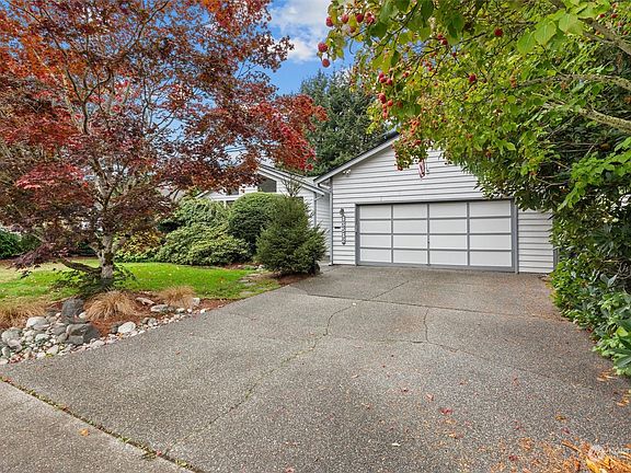3rd image of 13512 49th Avenue SE