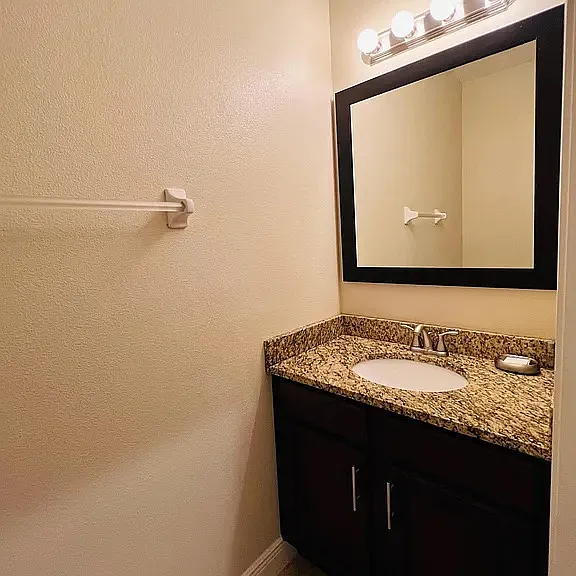 8173 Roseville Blvd — Photo 18