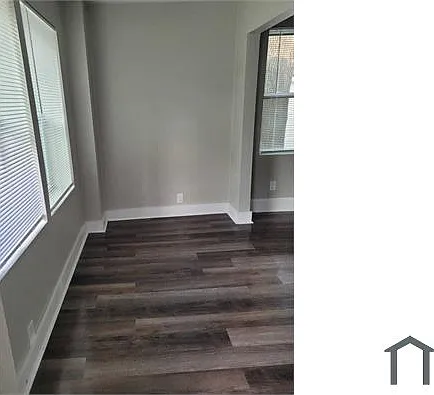 1438 W 15th St — Photo 9