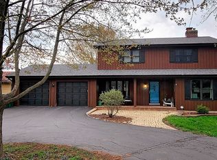 33183 N Battershall Rd, Grayslake, IL 60030