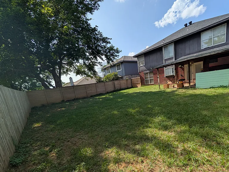 8528 Pedernales Trl — Photo 8