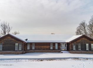 434 Hemlock Rd, Waymart, PA 18472