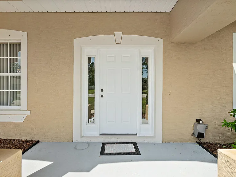 37 Pine Grove Dr — Photo 3