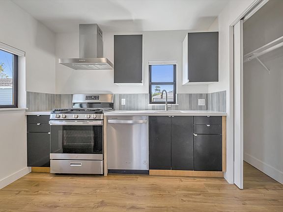 2nd image of 4211 Portola Dr