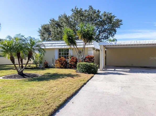 5940 Driftwood Ave #15-12, Sarasota, FL 34231