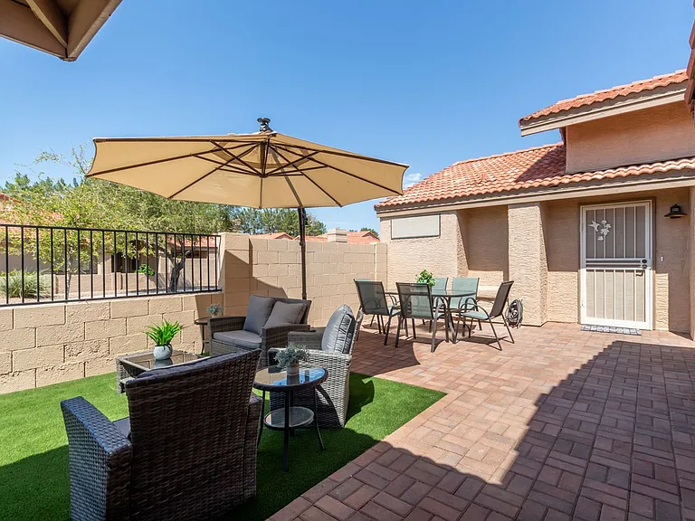 945 N Pasadena St #125 — Photo 42