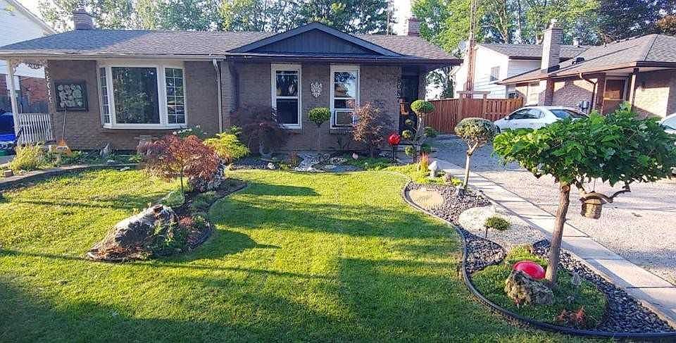 1st image of 8087 Aintree Dr