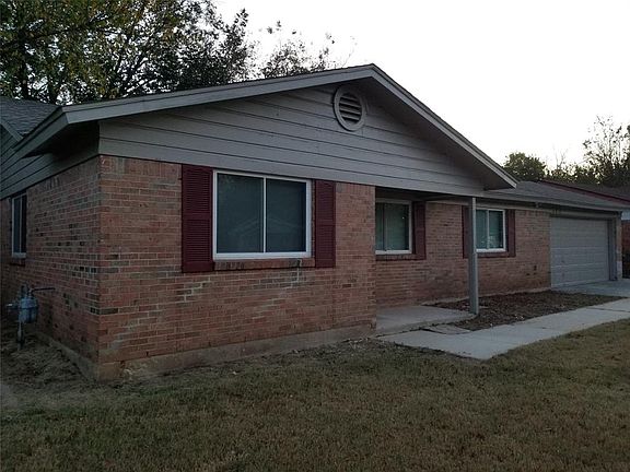3rd image of 921 Marlene Dr