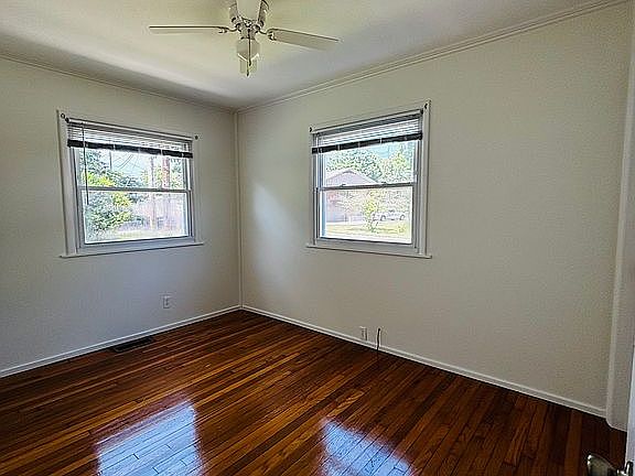 4th image of 106 E Malta Rd
