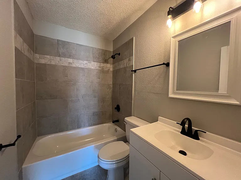 5275 Bradcliff St — Photo 9