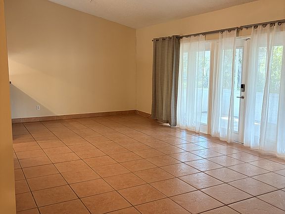 5th image of 7029 Talbot Dr