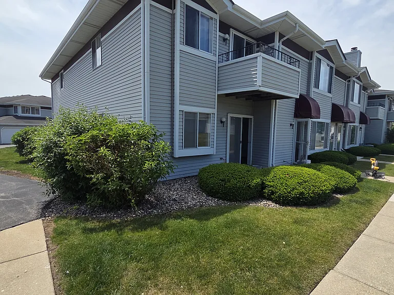 6621 Mariner Dr #7 — Photo 1