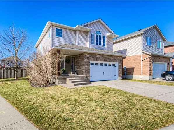 840 Brandenburg Blvd, Waterloo, ON N2T 2X5