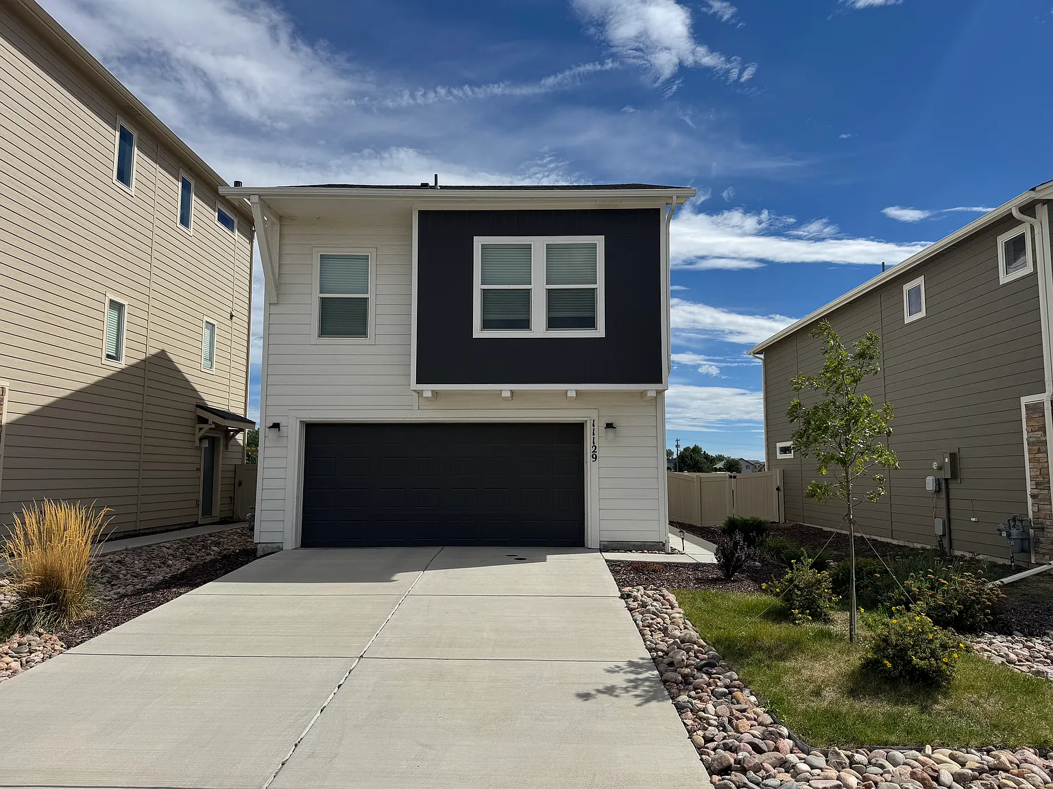 2 bed, 1108 sqft, $2,200 — Photo 1