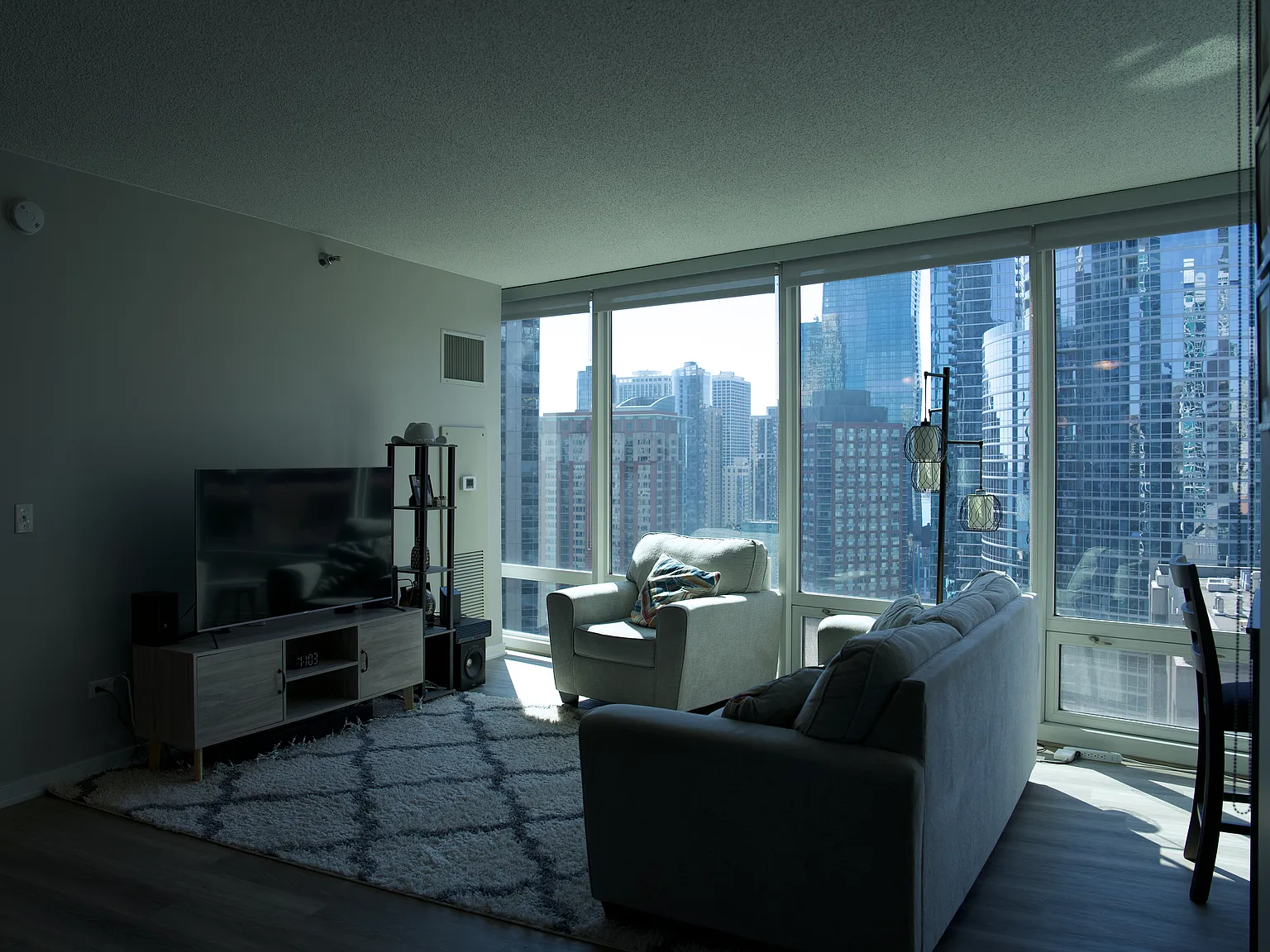1 bed, 1.5 bath, 1043 sqft, $3,539 — Photo 2