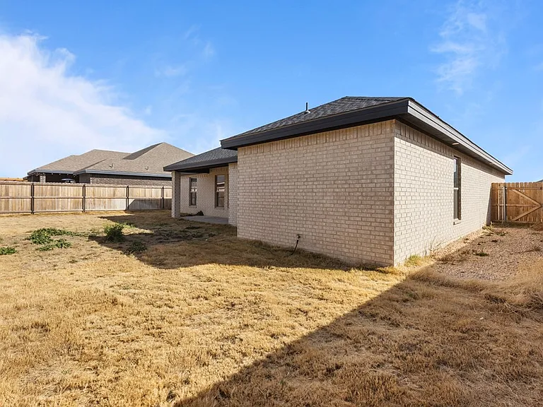 1003 Bromegrass St — Photo 13