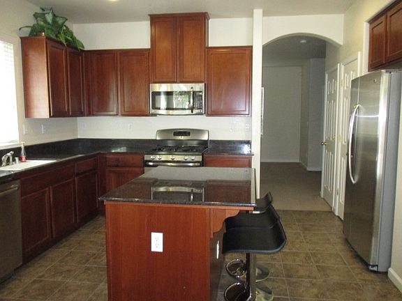 Kitchen w/ Granite Counters