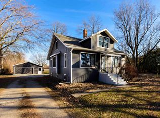 3264 Oregon St, Oshkosh, WI 54902