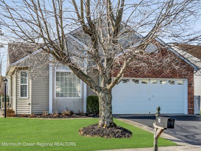 57 Stockport Drive, Toms River, NJ, 08757