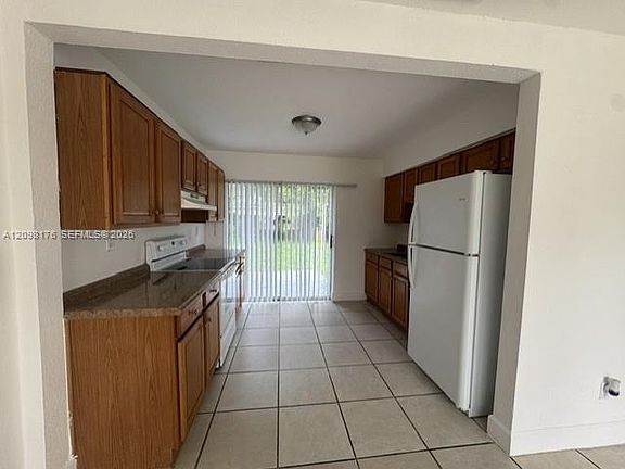 3rd image of 6437 SW 22nd St