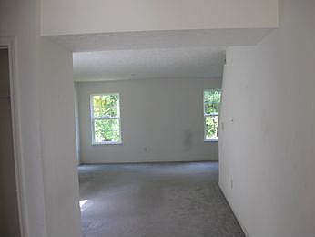 4th image of 7238 Mosaic Dr