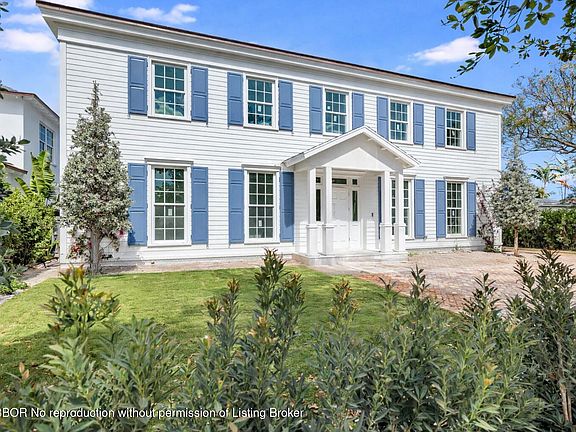 3rd image of 225 Seville Rd