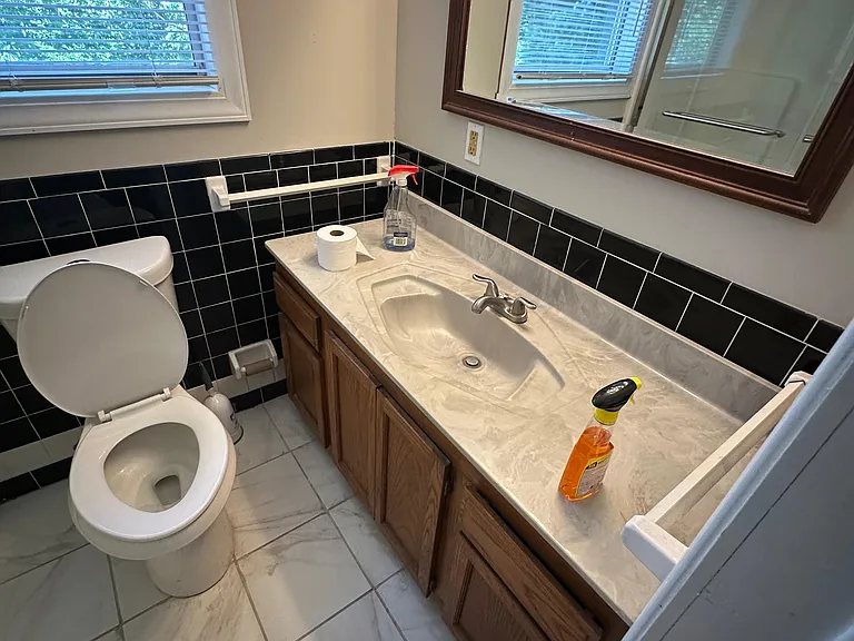 2114 Schumacher Ave #1 — Photo 7