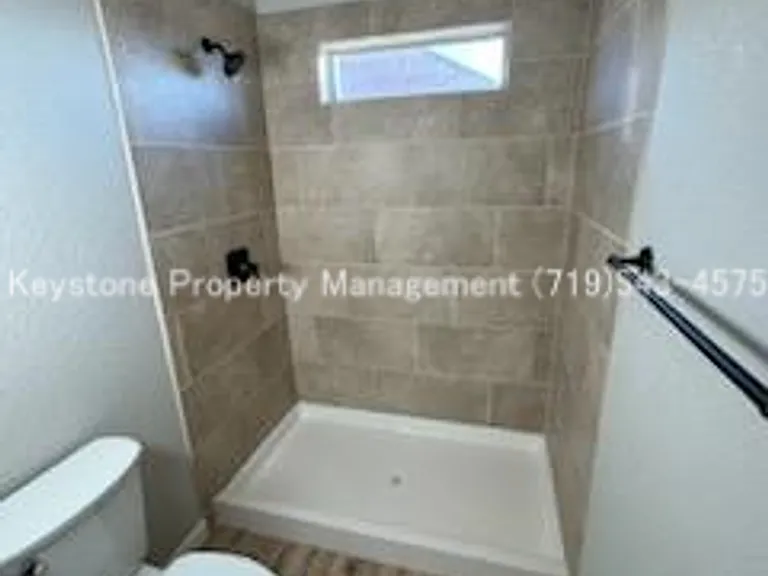 857 S Palomar Dr — Photo 16
