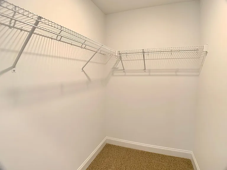 733 Banister Dr — Photo 36