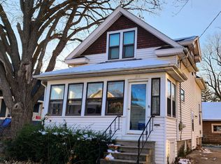 711 Wisconsin St, Oshkosh, WI 54901