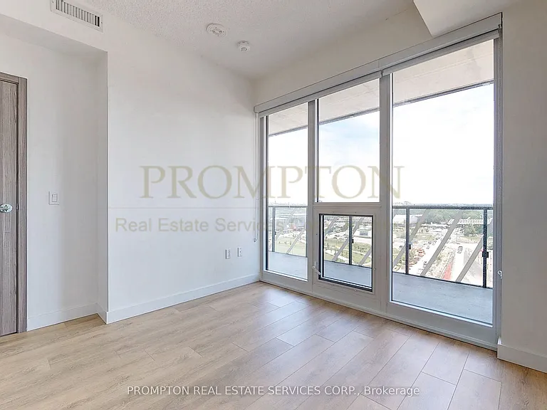 95 McMahon Dr #2211 — Photo 24