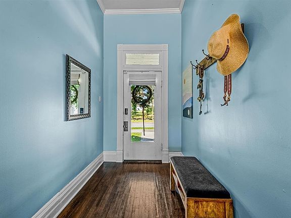 5th image of 636 Cleveland St