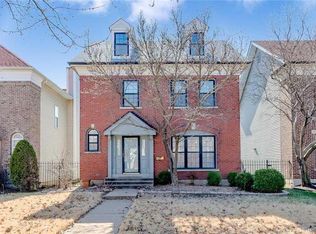 4228 Westminster Pl, Saint Louis, MO 63108