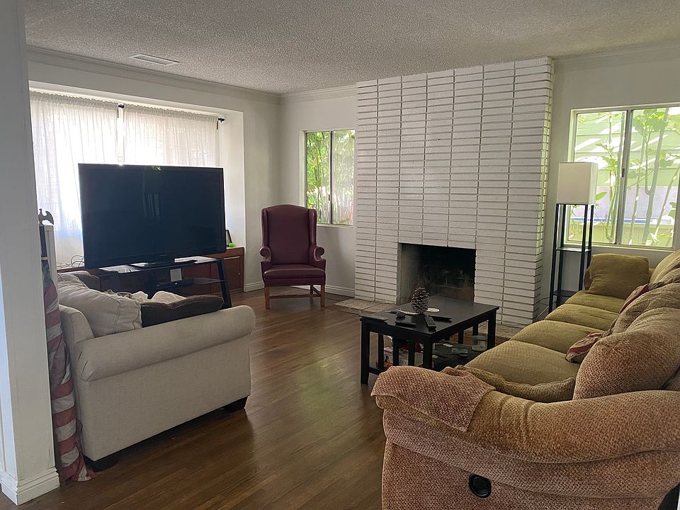1st image of 3827 Minerva Ave